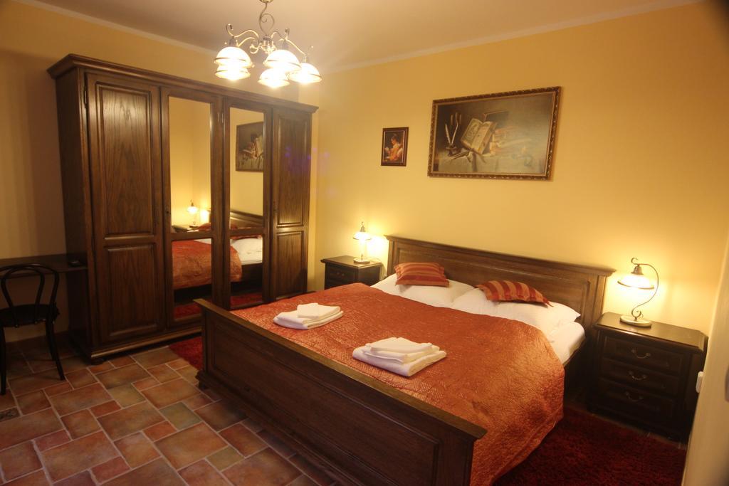 Hotel Pelikan Trzeboń Pokój zdjęcie