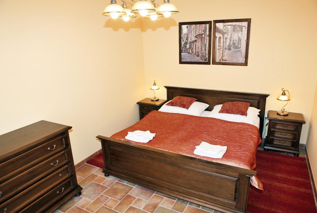 Hotel Pelikan Trzeboń Pokój zdjęcie