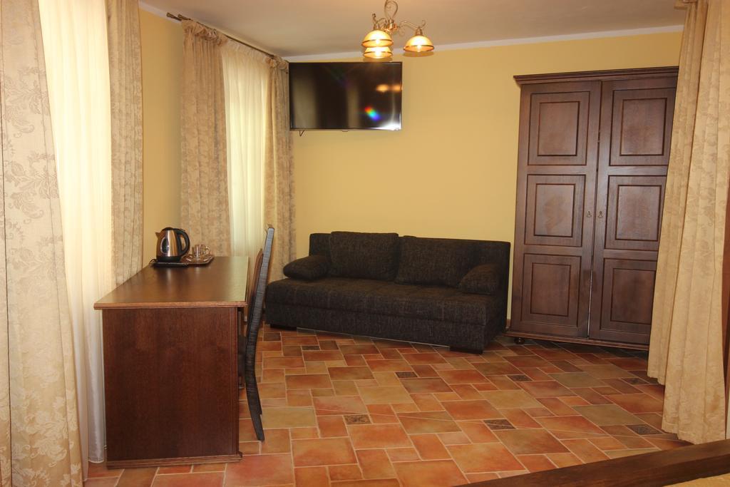 Hotel Pelikan Trzeboń Pokój zdjęcie