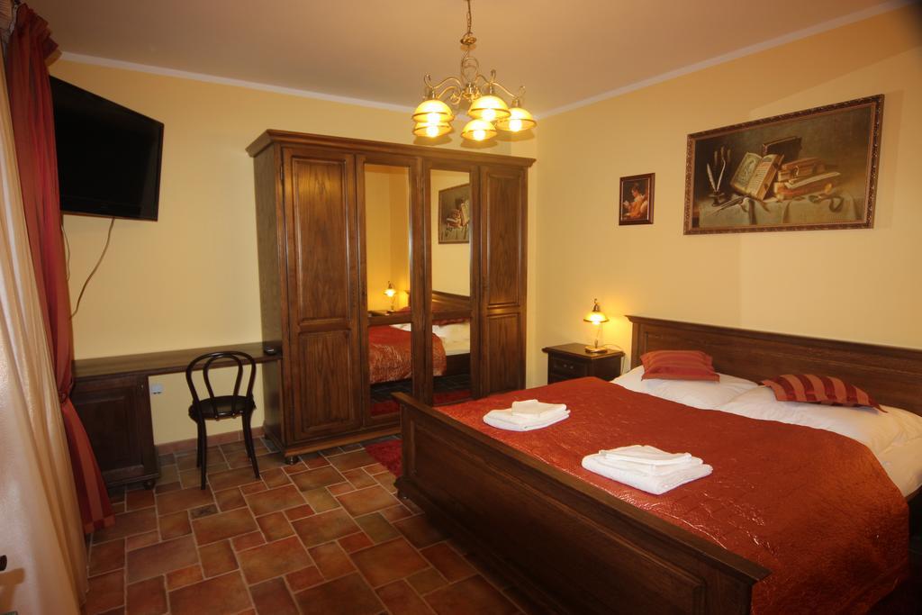 Hotel Pelikan Trzeboń Pokój zdjęcie