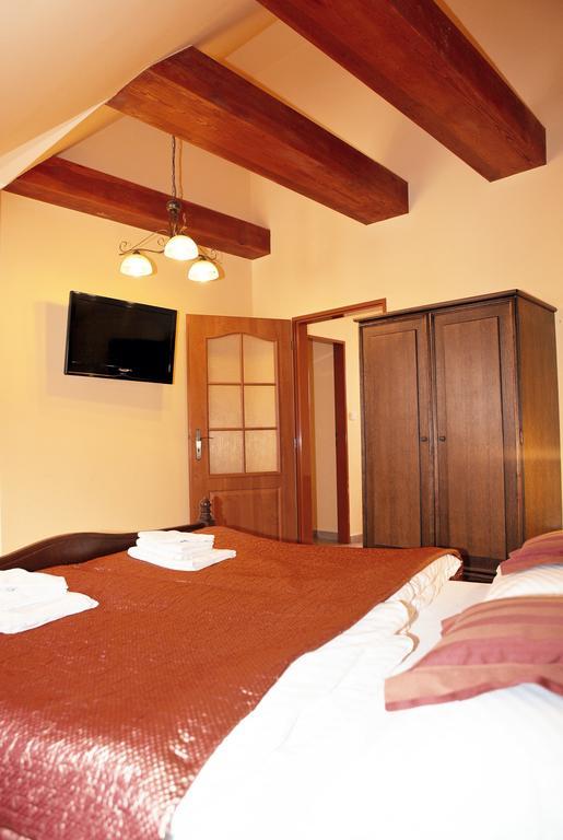 Hotel Pelikan Trzeboń Pokój zdjęcie