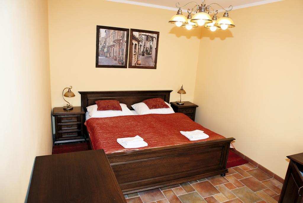 Hotel Pelikan Trzeboń Pokój zdjęcie